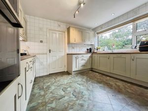 Photo 32- click for photo gallery